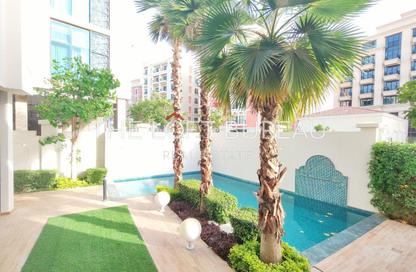 Townhouse - 5 Bedrooms - 6 Bathrooms for sale in Giardino Gardens - Giardino Villas - The Pearl Island - Doha