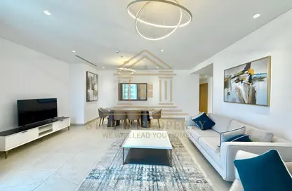 Apartment - 3 Bedrooms - 5 Bathrooms for rent in Floresta Gardens - Floresta Gardens - The Pearl Island - Doha