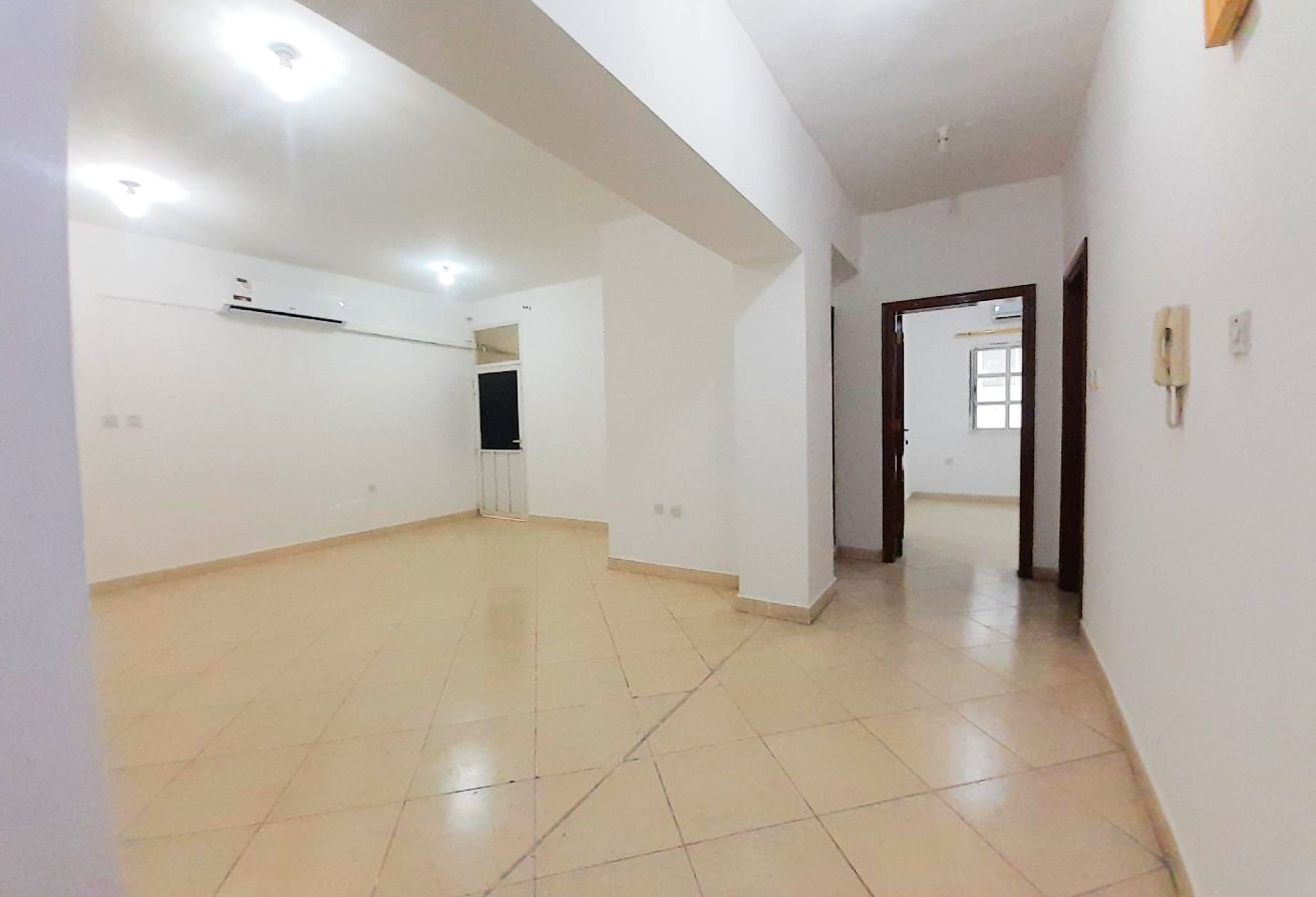 1 MONTH FREE | STUNNING 2 BEDROOMS + SMALL BALCONY - apartment in Abu Talha Street