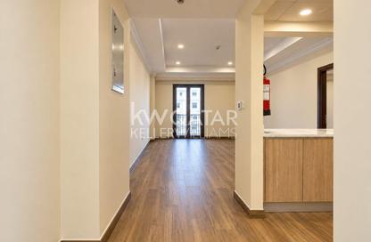 Apartment - 1 - 2 for rent in Jawharat Lusail - Marina District - Lusail