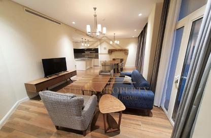 Apartment - 2 Bedrooms - 4 Bathrooms for rent in Floresta Gardens - Floresta Gardens - The Pearl Island - Doha