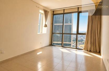 Apartment - 2 Bedrooms - 4 Bathrooms for rent in Zig Zag Tower B - Zig Zag Towers - West Bay - Doha
