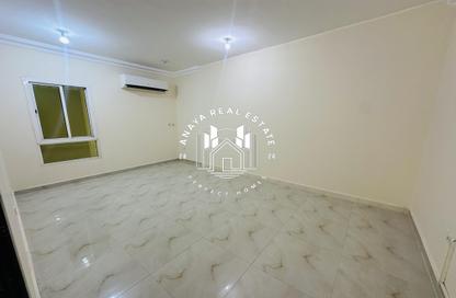 مجمع سكني - غرفة نوم - 1 حمام للايجار في فلل النجمة - جنوب مويثر - منطقة مويثر - الدوحة