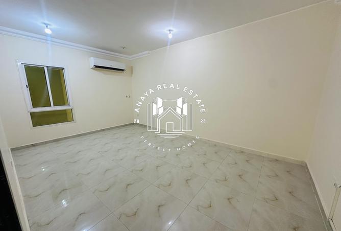 54148211 - Property Image 2