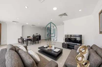 Apartment - 2 Bedrooms - 2 Bathrooms for rent in Hotel 115 - Old Salata - Salata - Doha