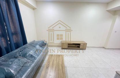 Apartment - 2 Bedrooms - 3 Bathrooms for rent in Anas Street - Fereej Bin Mahmoud North - Fereej Bin Mahmoud - Doha