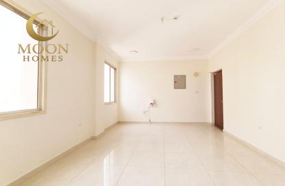 Apartment - 2 Bedrooms - 2 Bathrooms for rent in Umm Ghuwailina 4 - Umm Ghuwailina - Doha Apartment - 2 Bedrooms - 2 Bathrooms for rent in Umm Ghuwailina 4 - Umm Ghuwailina - Doha