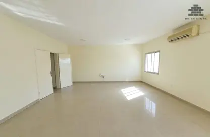 شقة - 3 غرف نوم - 3 حمامات للايجار في بناية مدينة خيلفه 58 - مدينة خليفة جنوب - مدينة خليفة - الدوحة