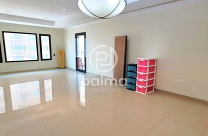 Apartment - 2 Bedrooms - 3 Bathrooms for rent in West Porto Drive - Porto Arabia - The Pearl Island - Doha Apartment - 2 Bedrooms - 3 Bathrooms for rent in West Porto Drive - Porto Arabia - The Pearl Island - Doha