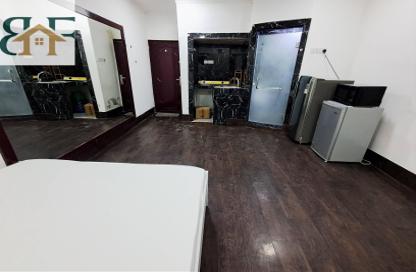 Apartment - Studio - 1 Bathroom for rent in Umm Ghwailina Comm - Umm Ghuwalina - Umm Ghuwailina - Doha Apartment - Studio - 1 Bathroom for rent in Umm Ghwailina Comm - Umm Ghuwalina - Umm Ghuwailina - Doha