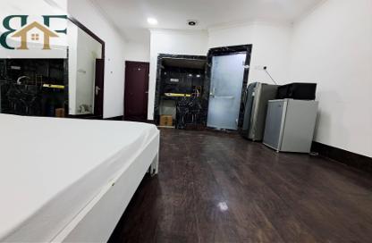 Apartment - Studio - 1 Bathroom for rent in Umm Ghwailina Comm - Umm Ghuwalina - Umm Ghuwailina - Doha Apartment - Studio - 1 Bathroom for rent in Umm Ghwailina Comm - Umm Ghuwalina - Umm Ghuwailina - Doha