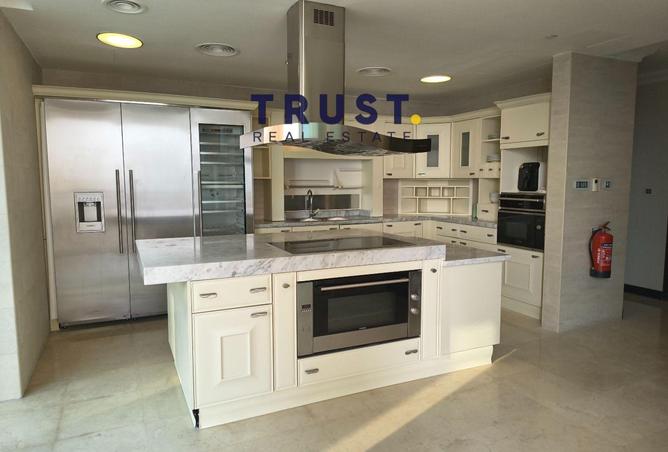 983837 - Property Image 3