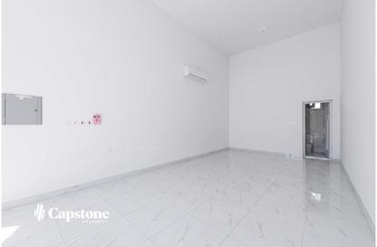 Shop - Studio - 1 Bathroom for rent in Street 870 - Al Duhail South - Al Duhail - Doha