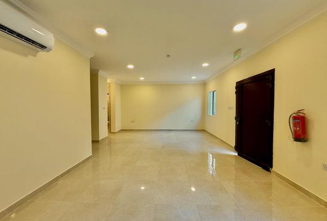 1007593 - Property Image 2