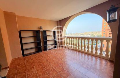 Apartment - 1 Bedroom - 2 Bathrooms for rent in West Porto Drive - Porto Arabia - The Pearl Island - Doha