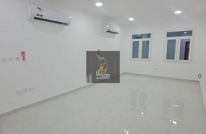 Apartment - 1 Bedroom - 1 Bathroom for rent in Al Mansoura - Al Mansoura - Doha