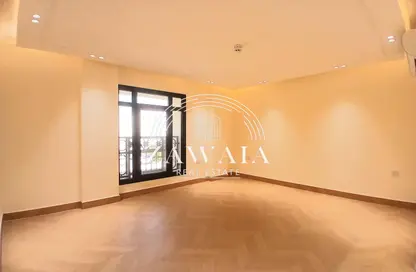 Apartment - 2 Bedrooms - 2 Bathrooms for rent in Al Nasr Street - Al Nasr - Doha