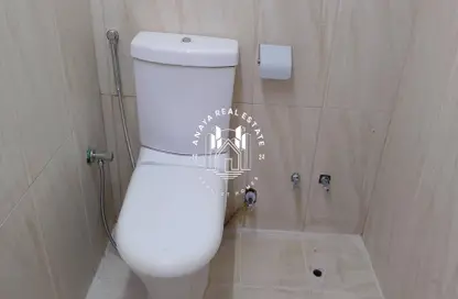 Apartment - 2 Bedrooms - 2 Bathrooms for rent in Muaither Area - Al Rayyan - Doha