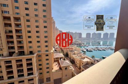 Apartment - 1 Bedroom - 3 Bathrooms for rent in West Porto Drive - Porto Arabia - The Pearl Island - Doha