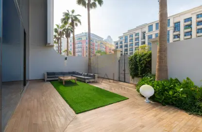 Townhouse - 6 Bedrooms - 6 Bathrooms for sale in Giardino Villas - The Pearl Island - Doha