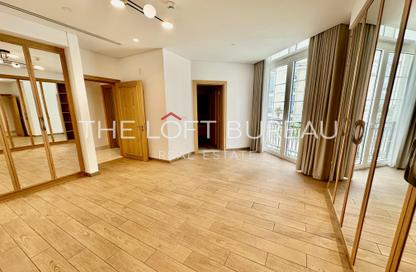 Apartment - 2 Bedrooms - 2 Bathrooms for rent in Viva Central - Viva Bahriyah - The Pearl Island - Doha