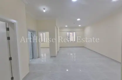 شقة - 2 غرف نوم - 2 حمامات للايجار في مجمع الخور - الخور