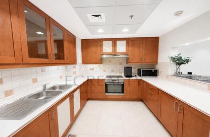 Apartment - 1 Bedroom - 2 Bathrooms for rent in West Porto Drive - Porto Arabia - The Pearl Island - Doha