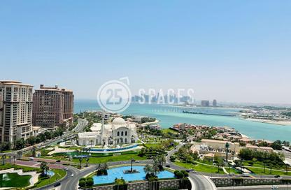 Apartment - 2 Bedrooms - 3 Bathrooms for rent in Abraj Bay - Abraj Quartiers - The Pearl Island - Doha