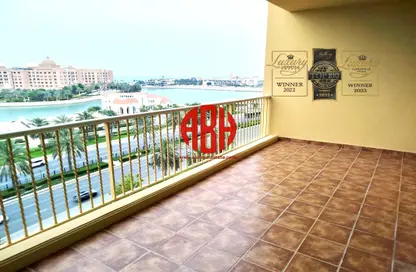 Apartment - 2 Bedrooms - 3 Bathrooms for rent in Marina Gate - Porto Arabia - The Pearl Island - Doha