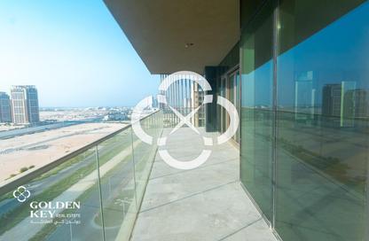 Apartment - 2 Bedrooms - 3 Bathrooms for sale in Seef Lusail Tower 1 - Seef Lusail - Lusail City - Lusail