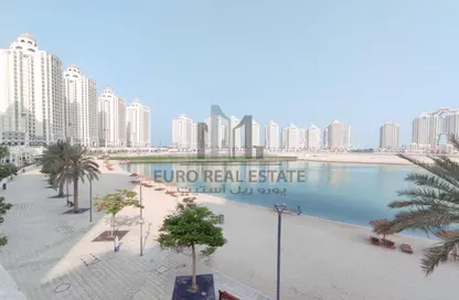 Apartment - 1 Bedroom - 2 Bathrooms for rent in Viva West - Viva Bahriyah - The Pearl Island - Doha