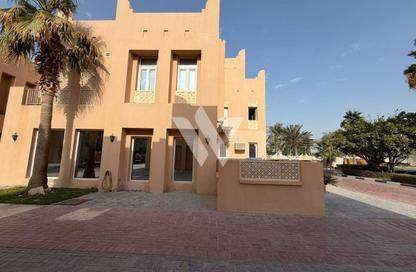 Villa - 4 Bedrooms - 5 Bathrooms for rent in West Bay Lagoon Villas - West Bay Lagoon - West Bay Lagoon - Doha