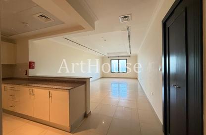 Apartment - Studio - 1 Bathroom for rent in Porto Arabia - The Pearl Island - Doha