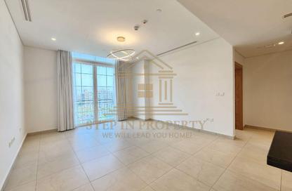 Apartment - 1 Bedroom - 2 Bathrooms for rent in Floresta Gardens - Floresta Gardens - The Pearl Island - Doha