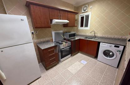 Apartment - 2 Bedrooms - 2 Bathrooms for rent in Al Mansoura - Al Mansoura - Doha