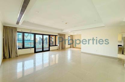 Apartment - 2 Bedrooms - 3 Bathrooms for sale in West Porto Drive - Porto Arabia - The Pearl Island - Doha