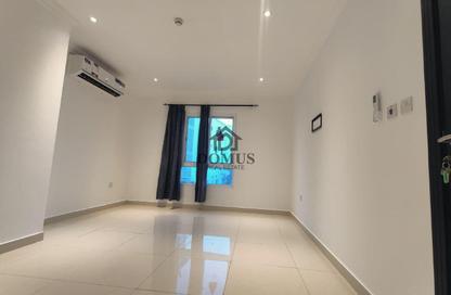 Apartment - 2 Bedrooms - 2 Bathrooms for rent in Tadmur Street - Old Airport Road - Doha