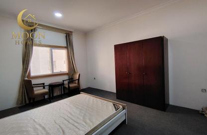 Apartment - 1 Bedroom - 1 Bathroom for rent in Umm Ghuwailina 4 - Umm Ghuwailina - Doha