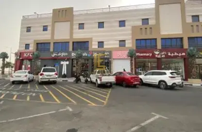 Shop - Studio - 1 Bathroom for rent in Wholesale Market Street - Abu Hamour - Doha