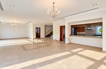 Compound - 3 Bedrooms - 5 Bathrooms for rent in Ain Khaled Villas - Ain Khaled - Doha