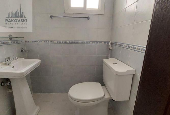 60722120 - Property Image 2