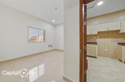 Apartment - 2 Bedrooms - 1 Bathroom for rent in Ammar Bin Yasser Street - Al Aziziyah - Doha