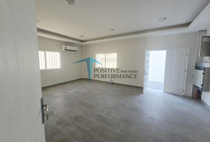 60114500 - Property Image 2