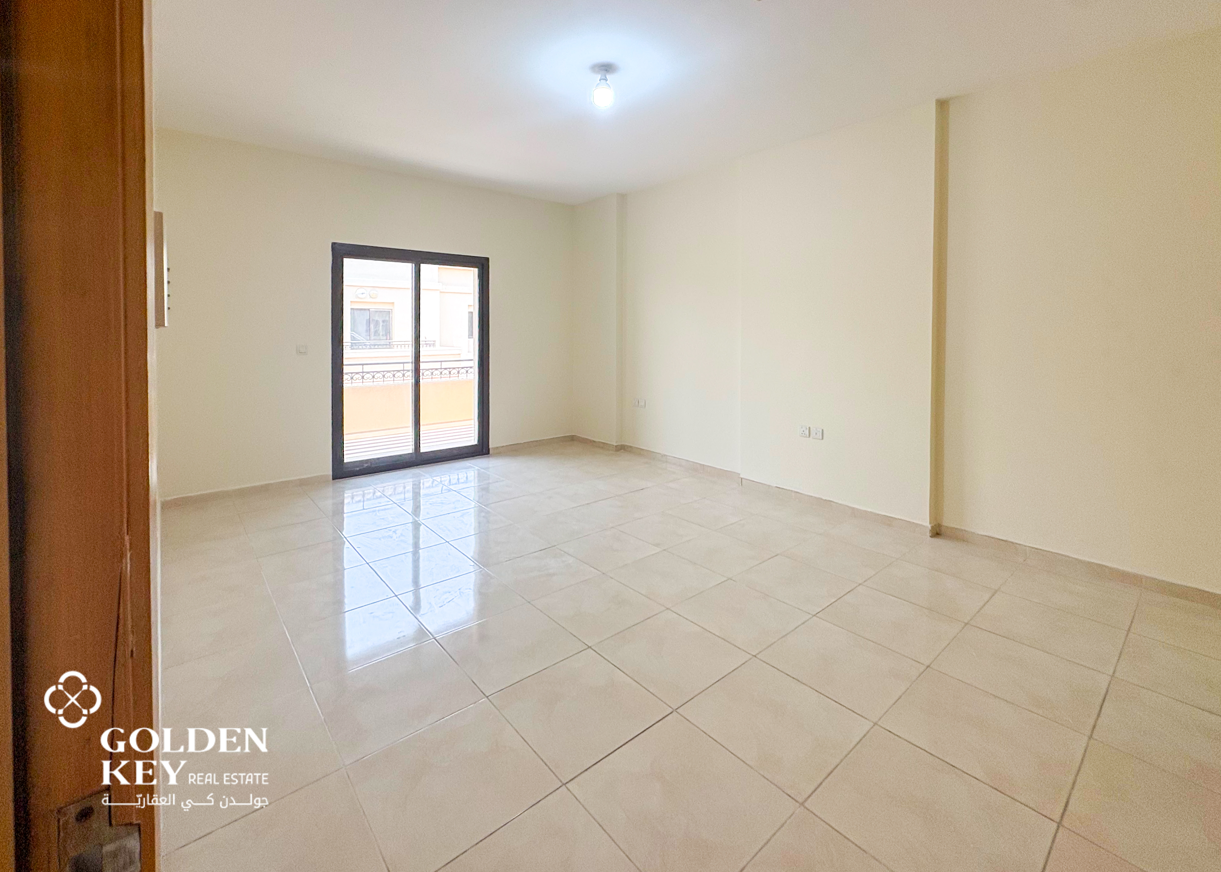Bills Included | SF- 1BR with Balcony | Foxhills