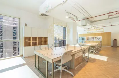 Office Space - 2 Bedrooms - 2 Bathrooms for rent in Marina Residences 195 - Marina District - Lusail