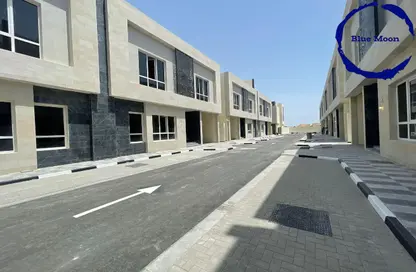 Compound - 7 Bedrooms for rent in Al Kheesa - Al Kheesa - Umm Salal Mohammed