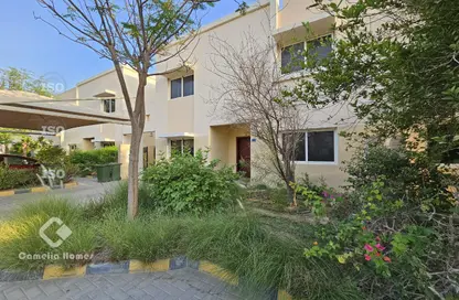 مجمع سكني - 3 غرف نوم - 3 حمامات للايجار في سوق الغرافة - الغرافة - الدوحة