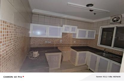 Apartment - 2 Bedrooms - 2 Bathrooms for rent in Bin Al Sheikh Towers - Al Mirqab Al Jadeed - Doha