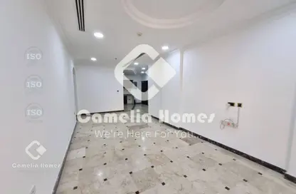 Apartment - 3 Bedrooms - 3 Bathrooms for rent in Al Sadd Road - Al Sadd - Doha Apartment - 3 Bedrooms - 3 Bathrooms for rent in Al Sadd Road - Al Sadd - Doha