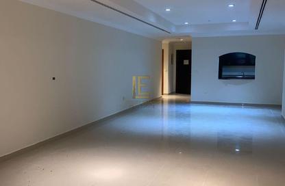 Apartment - Studio - 1 Bathroom for rent in West Porto Drive - Porto Arabia - The Pearl Island - Doha